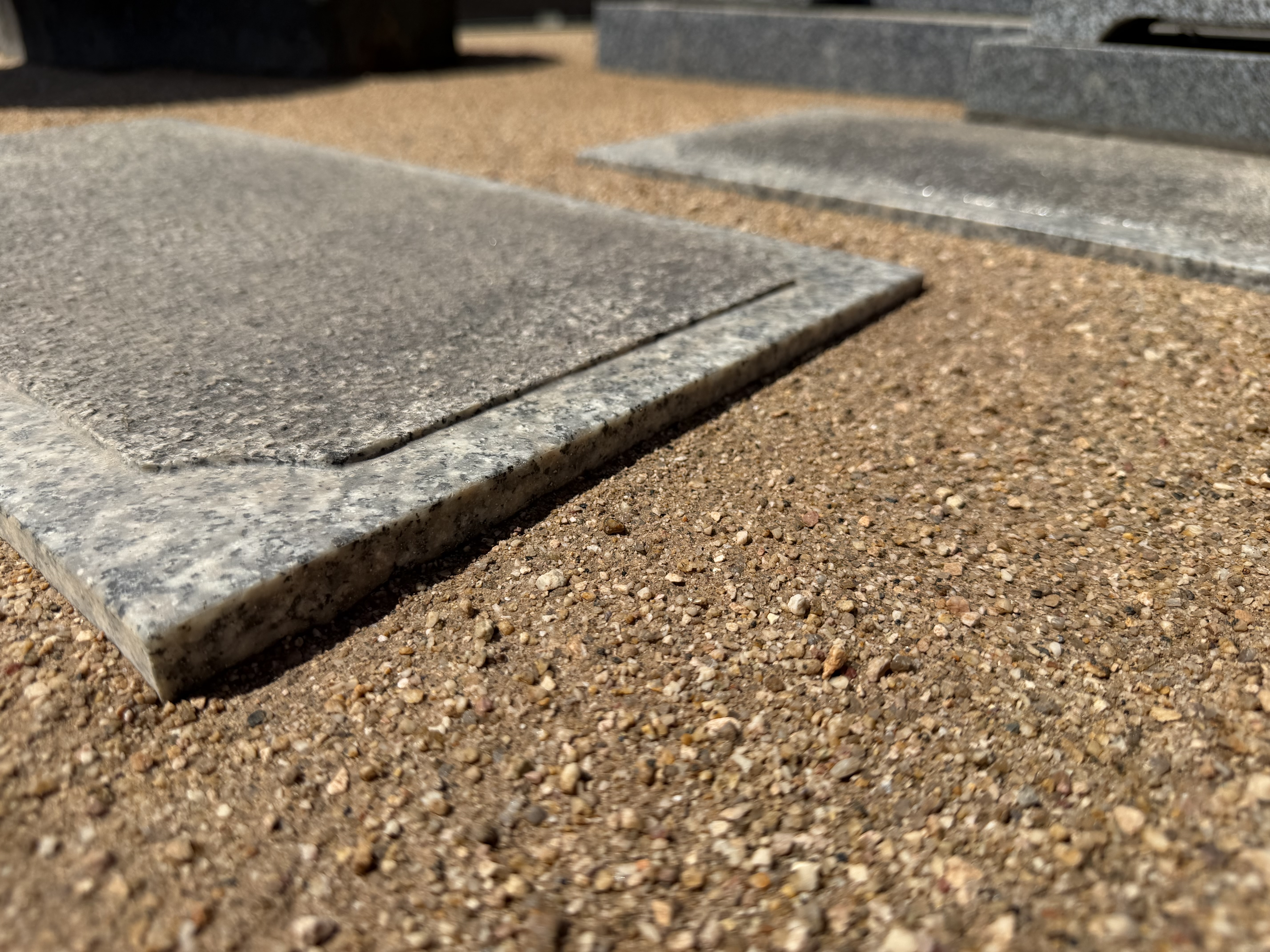 倉敷市内墓地の防草施工｜施工工程