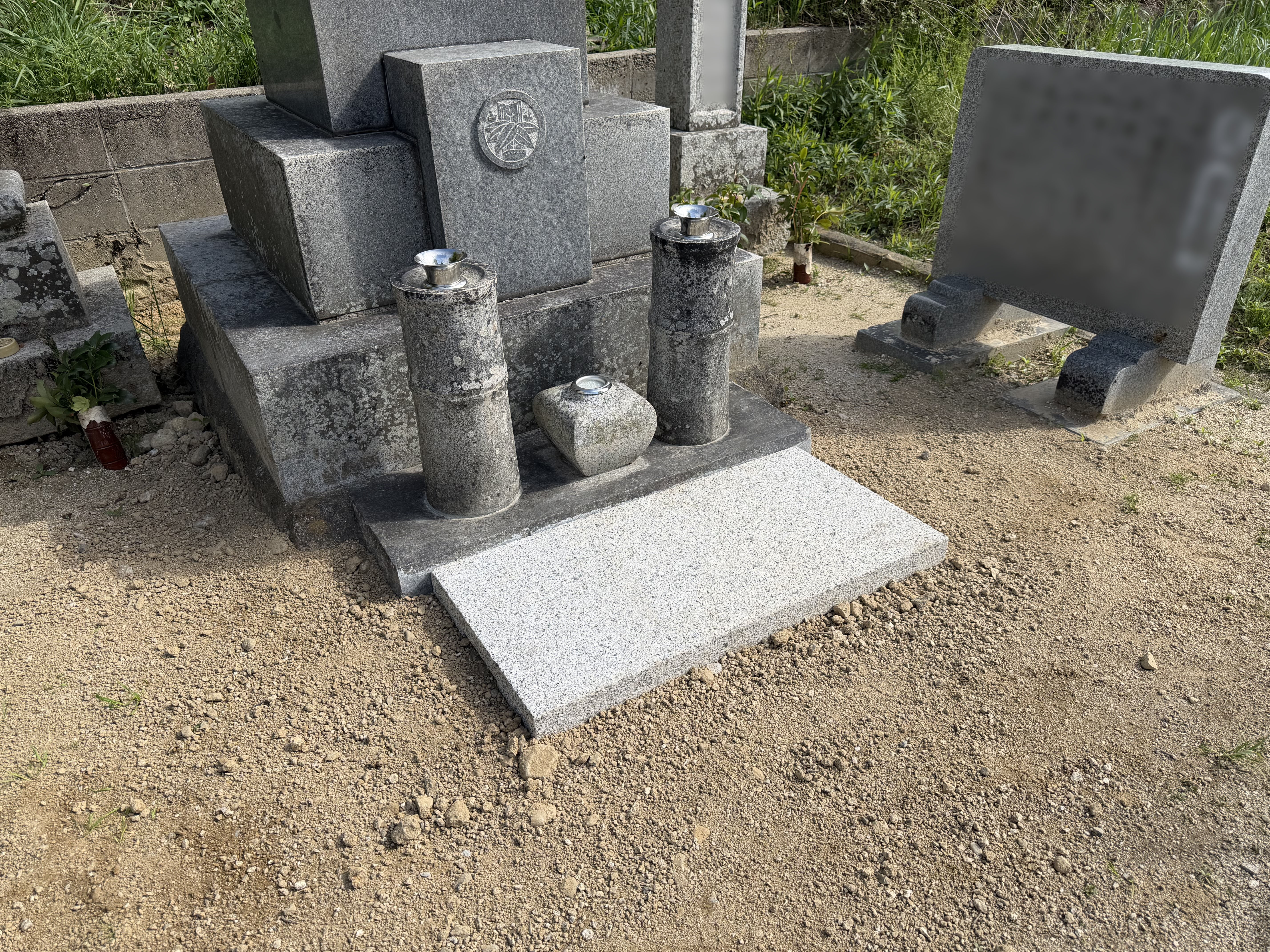 船穂町内墓地の修理・改修施工事例｜完成